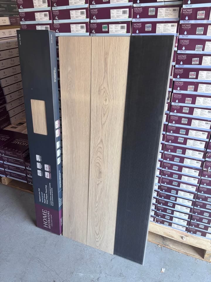 Highland Lake 12 MIL x 7 in. W x 48 in. L Waterproof Click Lock Vinyl Flooring — photo 2