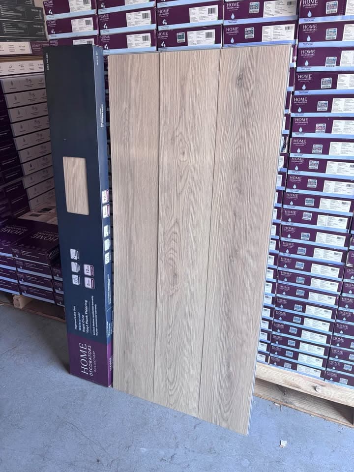 Highland Lake 12 MIL x 7 in. W x 48 in. L Waterproof Click Lock Vinyl Flooring — photo 3