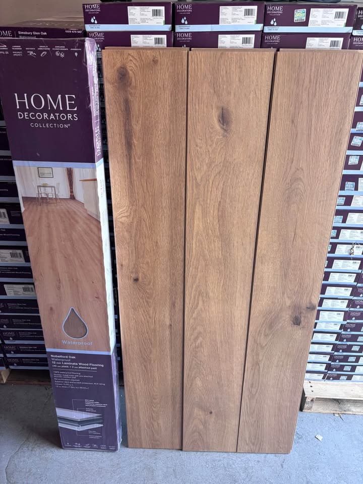 Nobelford Oak 12mm T x 7.56 in. W Waterproof Laminate Wood Flooring — photo 3